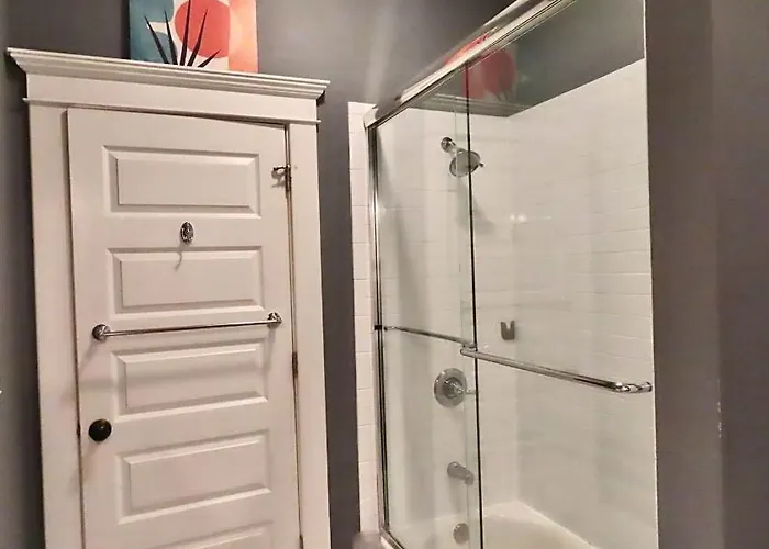 Apartamento The Nook On Neil Walkable 3br *